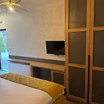 Apartment Pansion Afitos Laktaši
